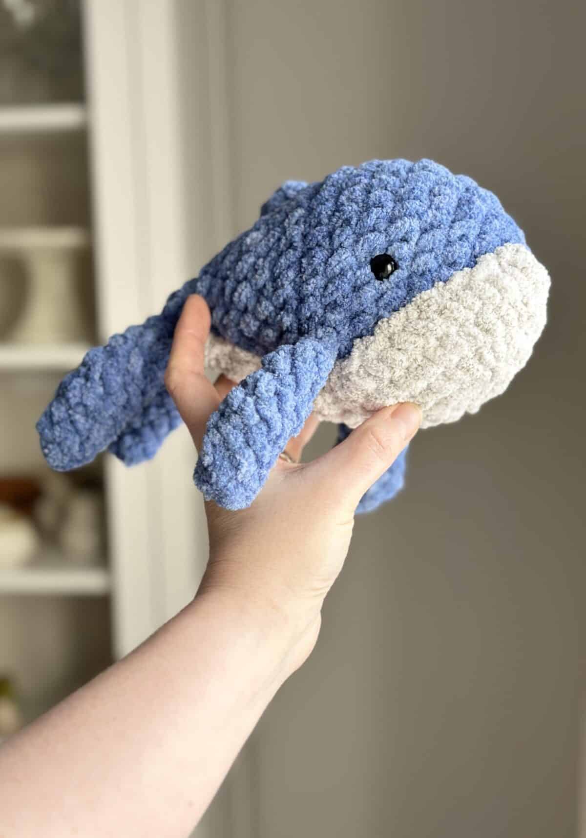 Willow Whale CROCHET PATTERN - Image 2