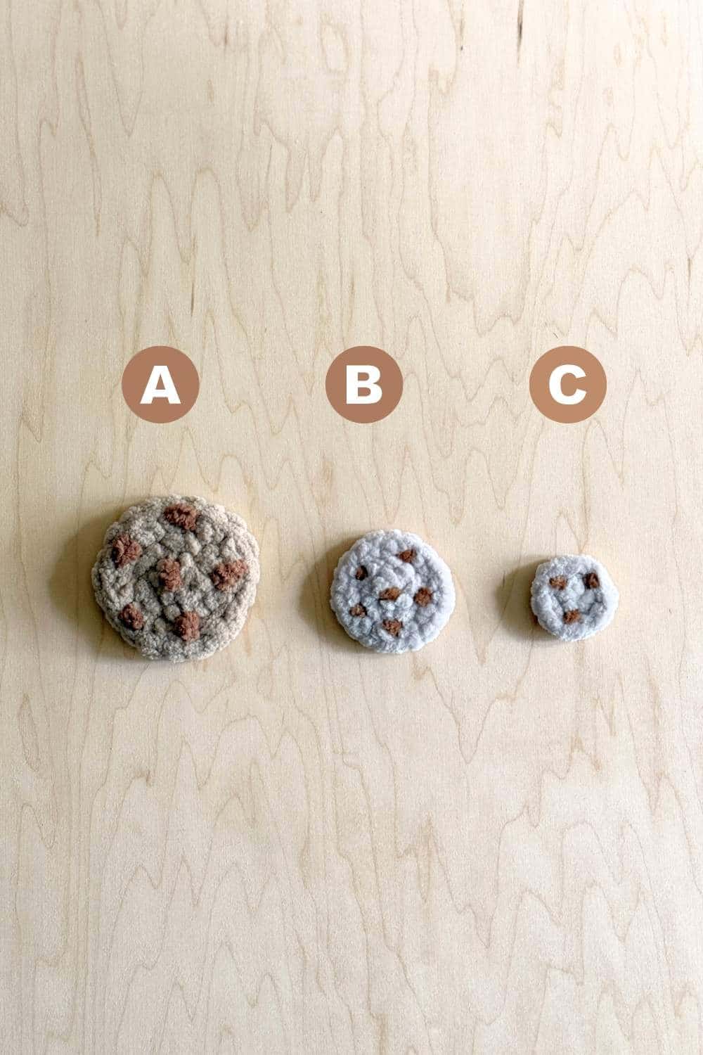 A diagram showing different crochet cookie sizes, depending on type of yarn used.