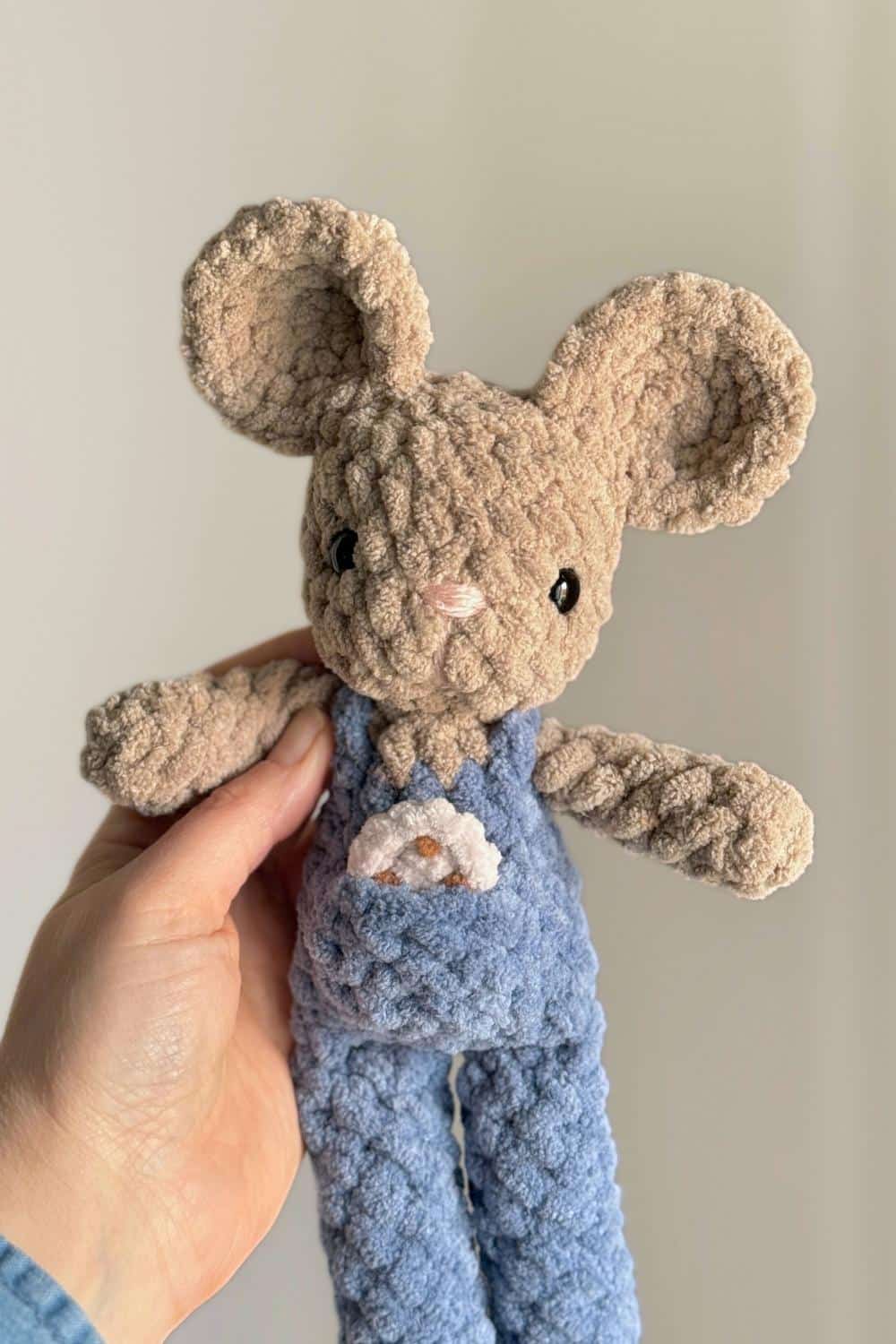 Cookie CROCHET PATTERN (Mouse pattern NOT included) - Image 3