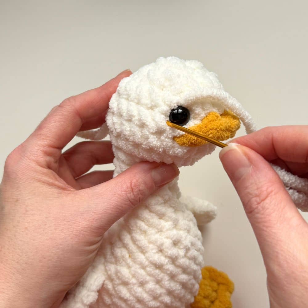 Last step for adding eye sharing to the goose head.